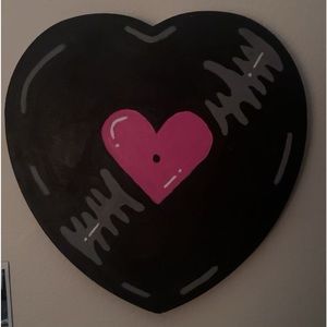 L - Heart Shaped Vinyl Canvas